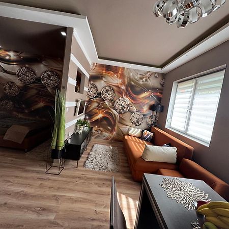 Fueredi Apartman Debrecen Luaran gambar