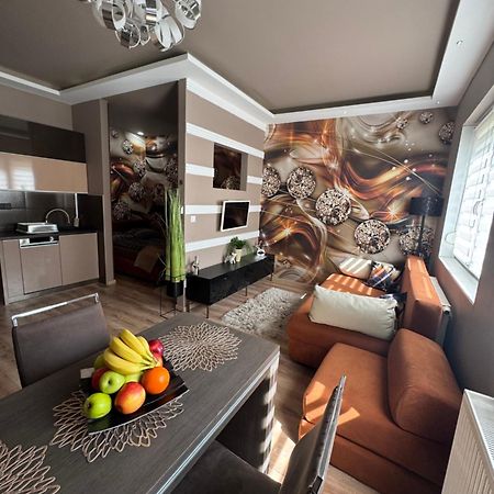 Fueredi Apartman Debrecen Luaran gambar