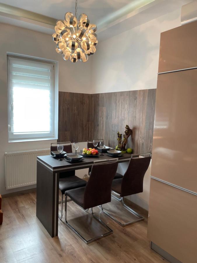 Fueredi Apartman Debrecen Luaran gambar